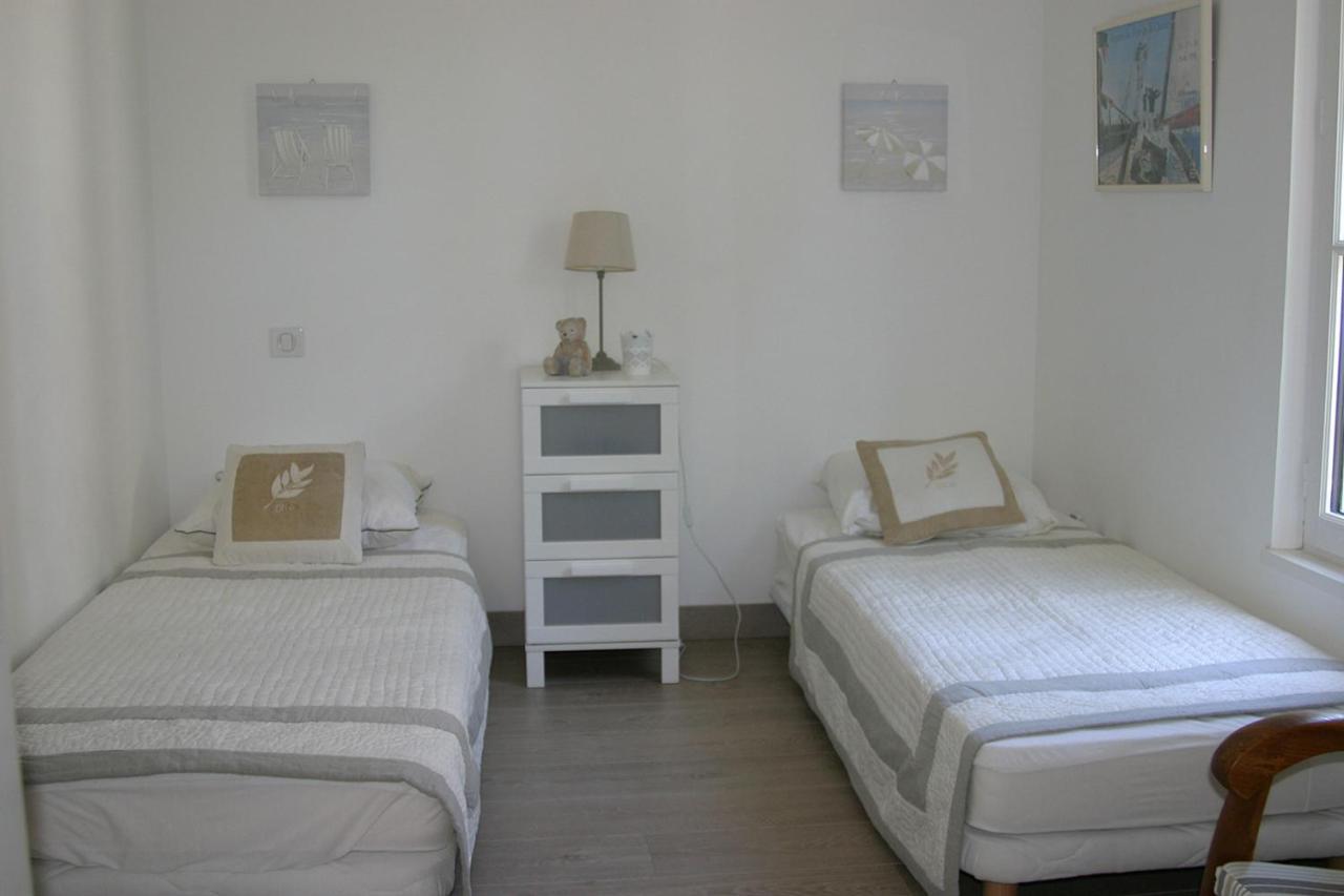 Villa Traditionnelle Pour 8 - 550M De La Plage นัวร์มูติเย-ออง-ลิล ภายนอก รูปภาพ