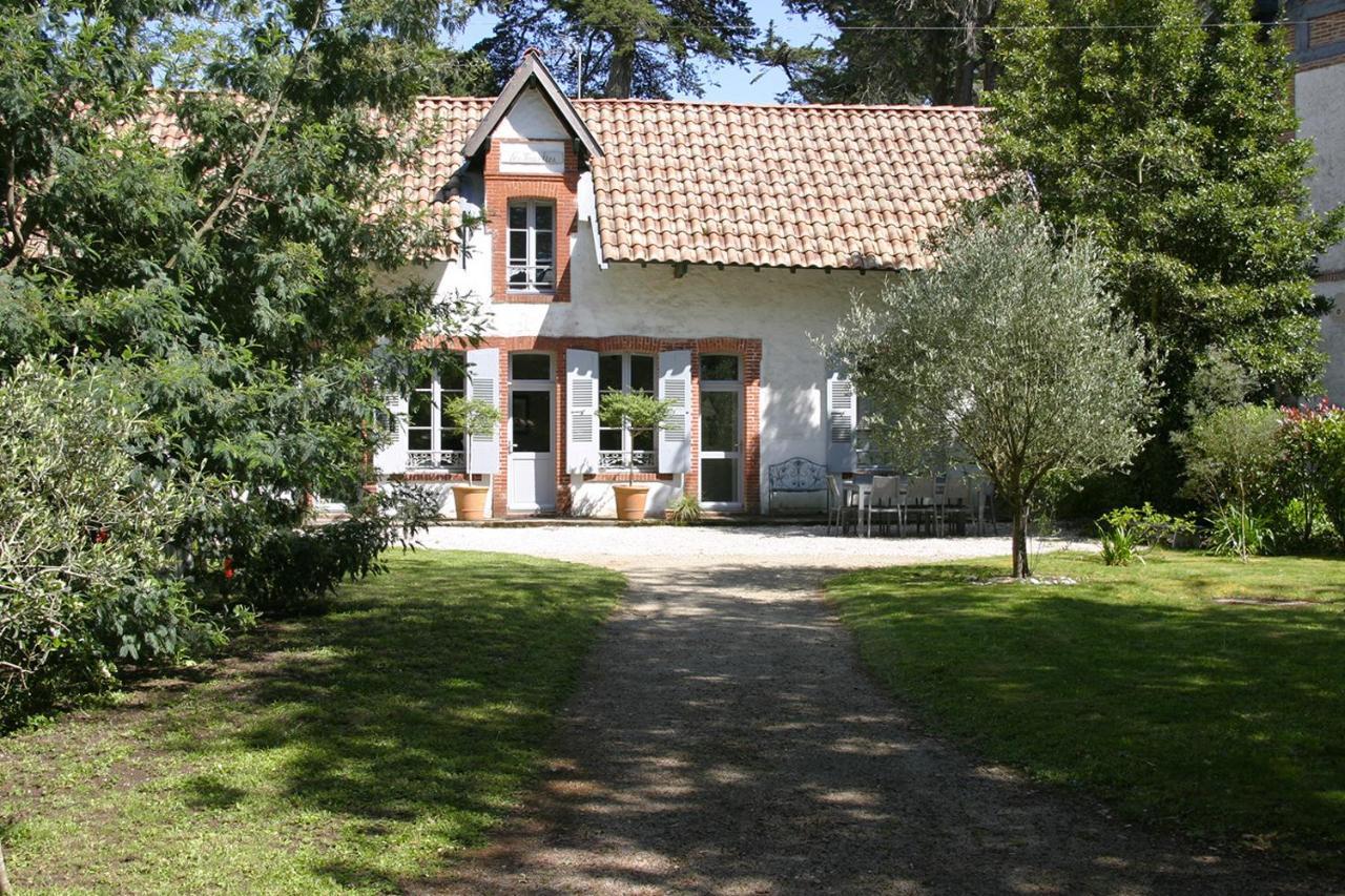 Villa Traditionnelle Pour 8 - 550M De La Plage นัวร์มูติเย-ออง-ลิล ภายนอก รูปภาพ