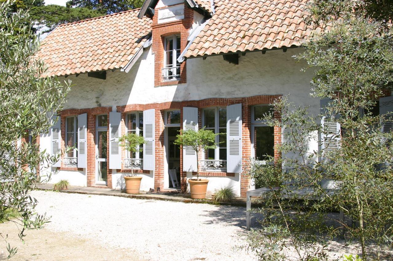 Villa Traditionnelle Pour 8 - 550M De La Plage นัวร์มูติเย-ออง-ลิล ภายนอก รูปภาพ